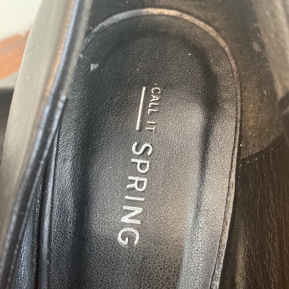 Call it Spring Rounded Toe Black Heels, Size 8.5 - Picture 5 of 7